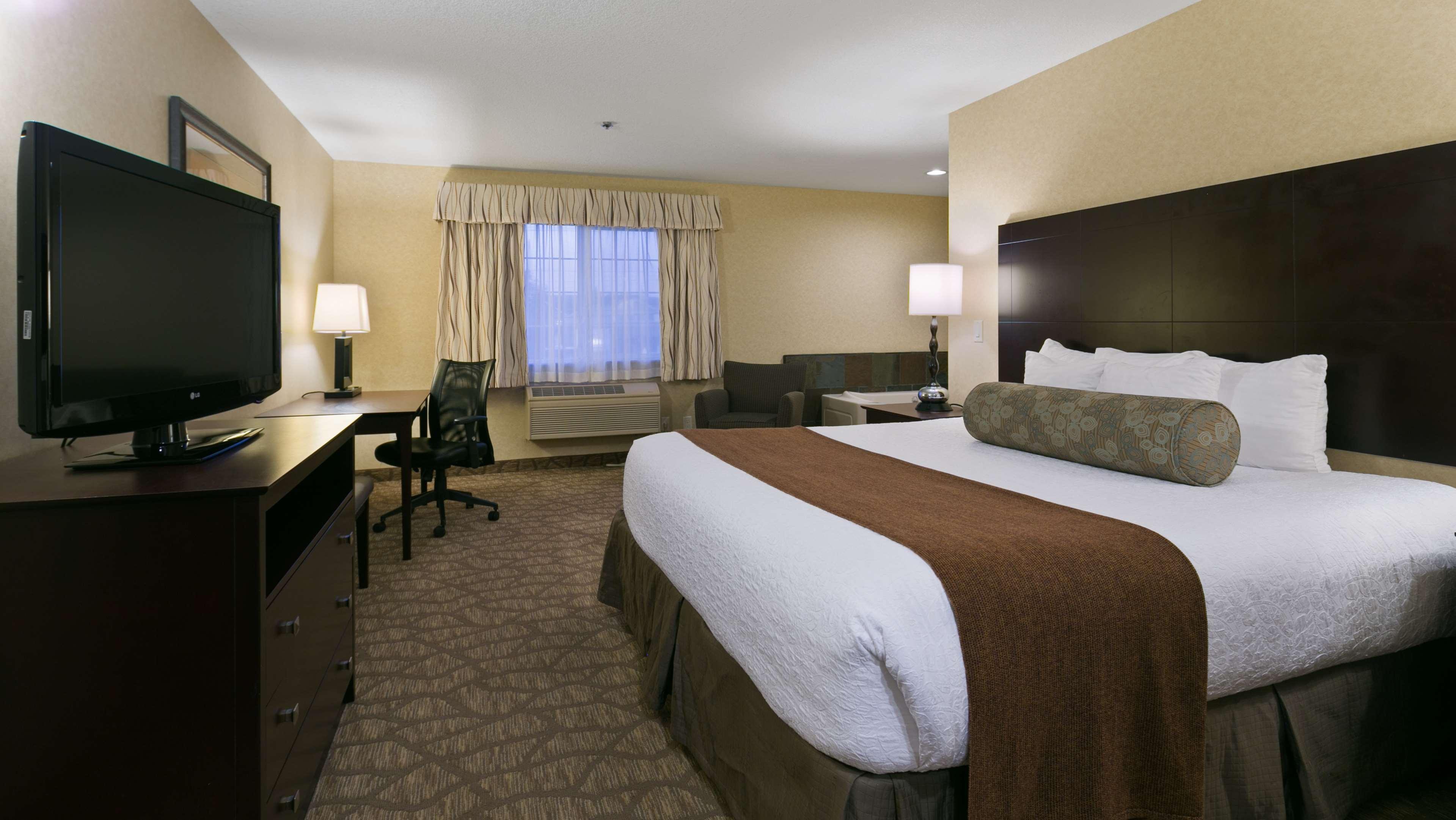 Best Western University Inn And Suites Форест Гров Экстерьер фото