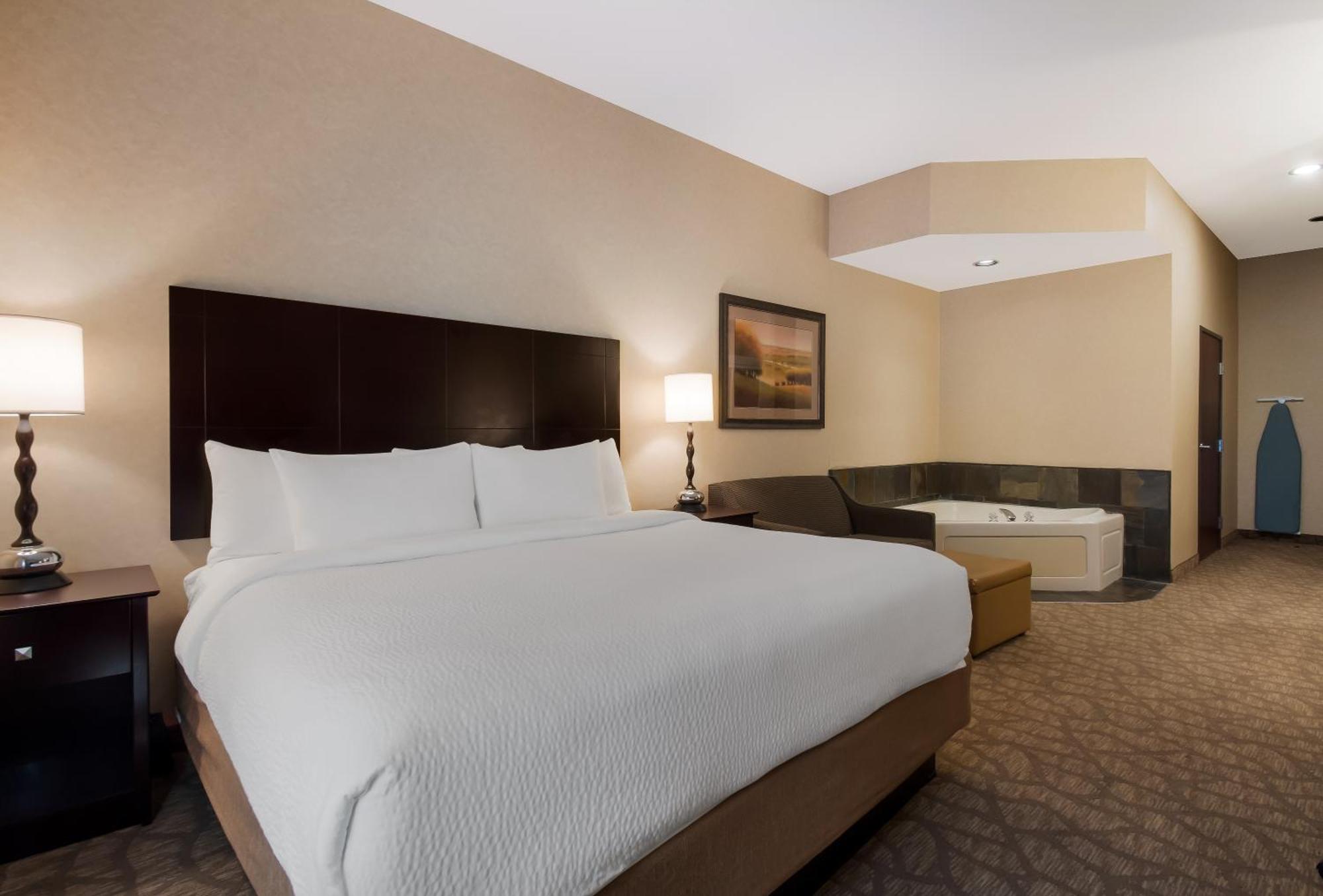 Best Western University Inn And Suites Форест Гров Экстерьер фото
