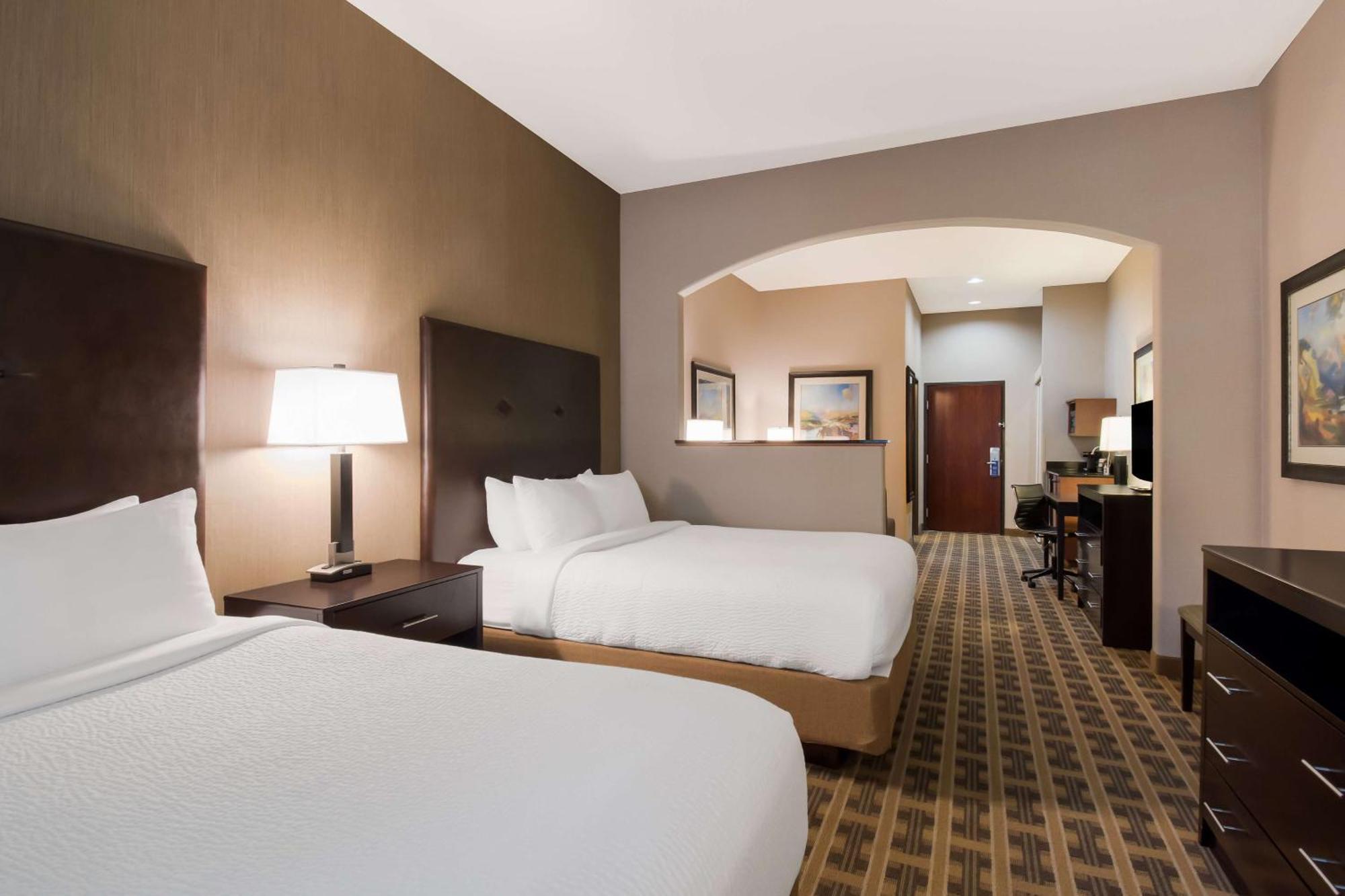 Best Western University Inn And Suites Форест Гров Экстерьер фото